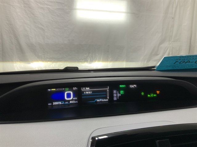 Used 2018 Toyota Prius Three Touring FWD image 22
