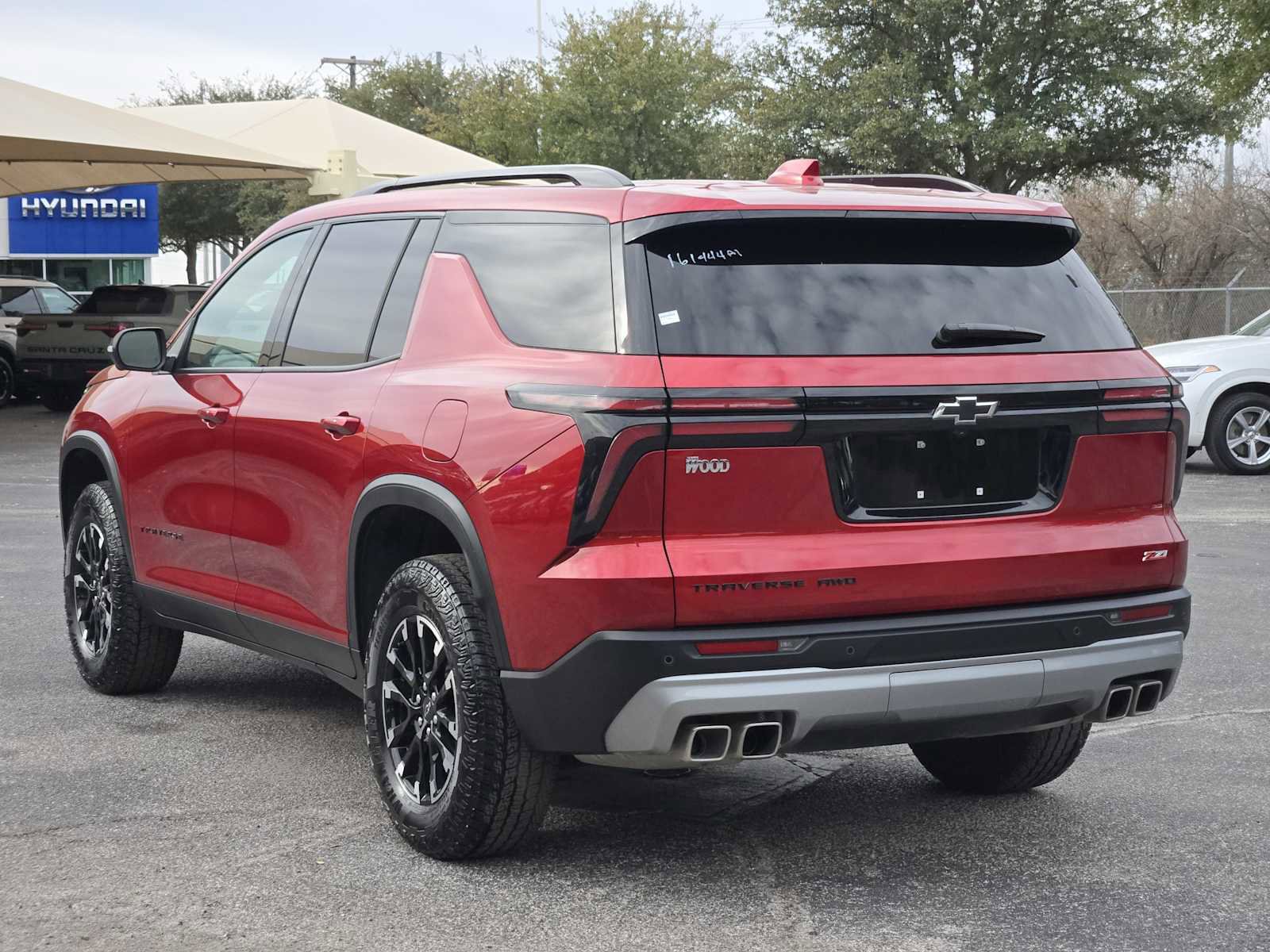 Certified 2025 Chevrolet Traverse Z71 w/ Driver Confidence Package image 6