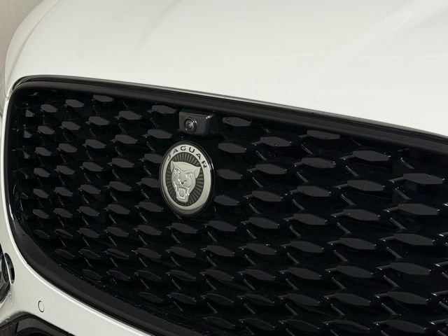New 2026 Jaguar F-PACE R-Dynamic S image 10