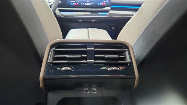 Used 2024 BMW 530i xDrive image 50