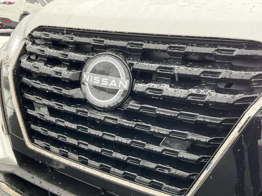 Used 2023 Nissan Kicks SR w/ SR Premium Package image 24