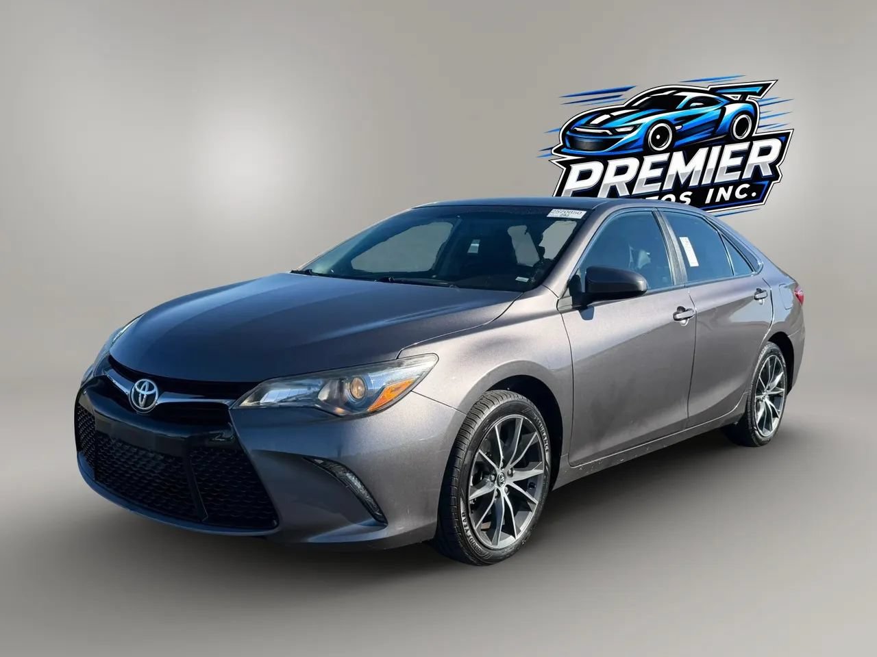 Used 2016 Toyota Camry XSE w/ Moonroof Package FWD image 2