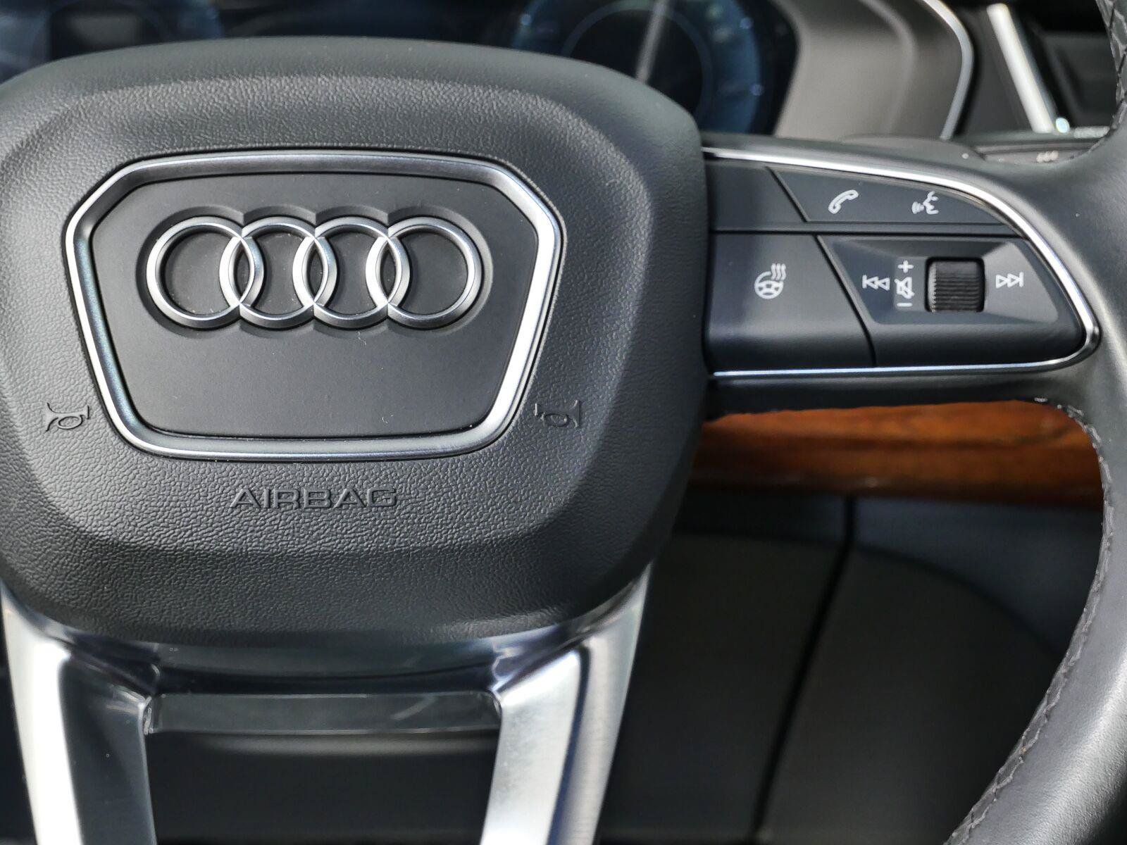 Used 2023 Audi Q5 2.0T Premium Plus w/ Premium Plus Package AWD/4WD image 11