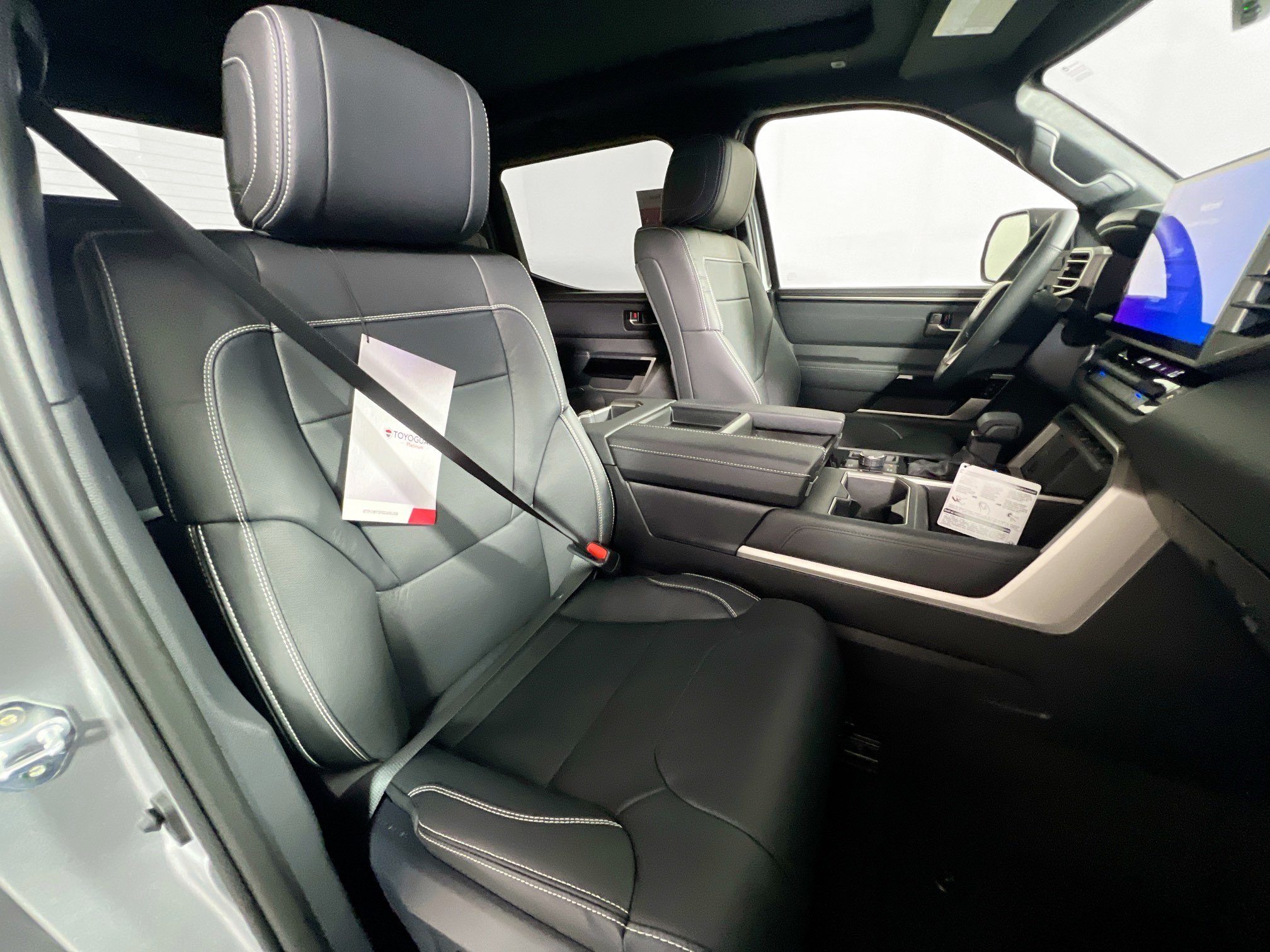 New 2026 Toyota Tundra Limited AWD/4WD image 30
