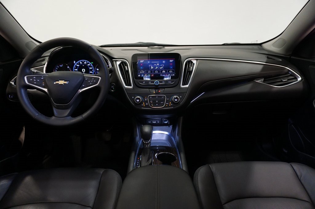 Certified 2023 Chevrolet Malibu LT w/ Midnight Edition image 13