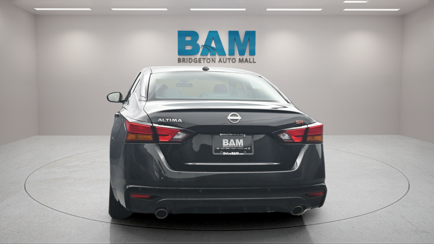 Used 2025 Nissan Altima 2.5 SR FWD image 5
