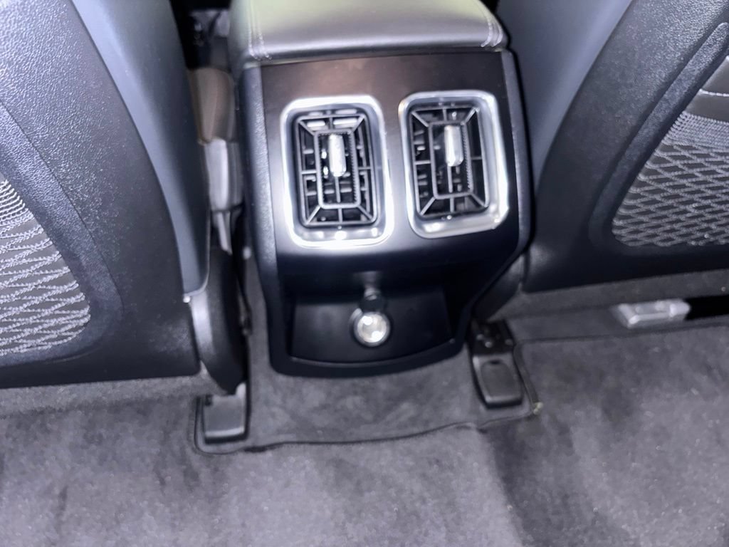 Used 2025 Kia Sorento S AWD/4WD image 28