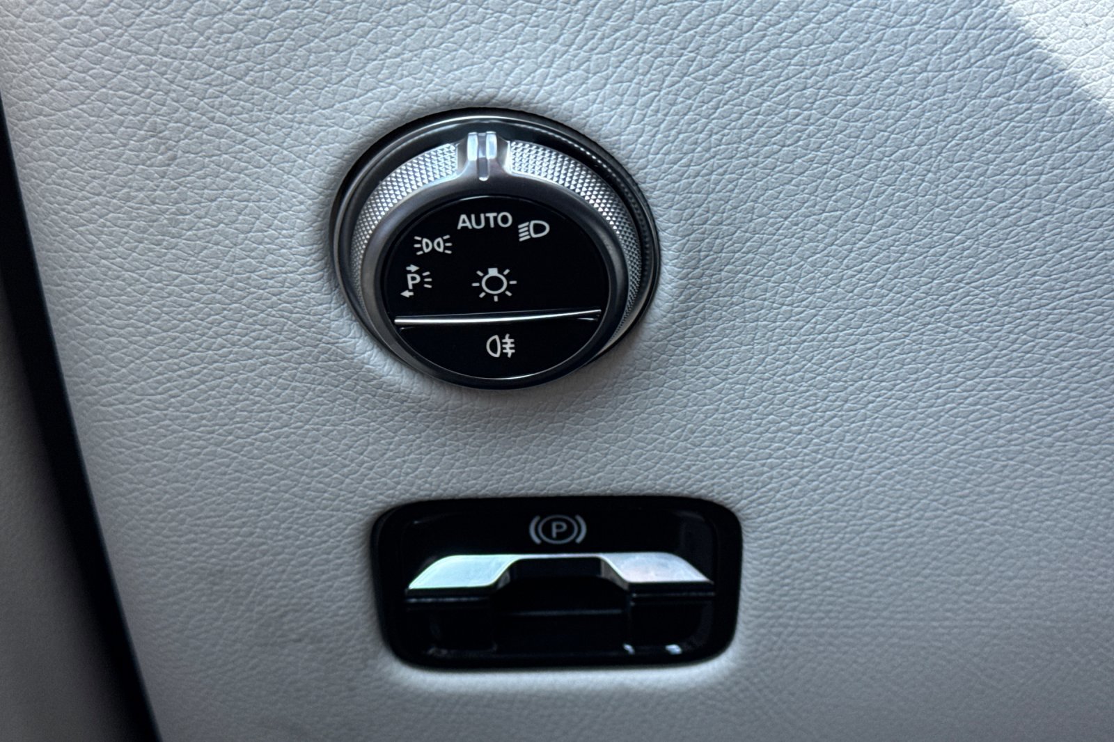 New 2026 Mercedes-Benz GLC 300 300 image 29