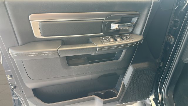 Used 2024 RAM 1500 Warlock AWD/4WD image 11