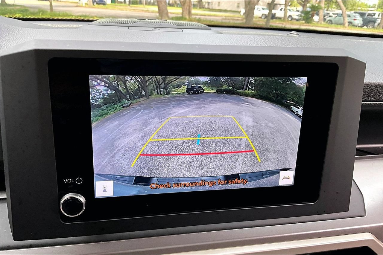 Used 2024 Toyota Tacoma SR5 AWD/4WD image 13