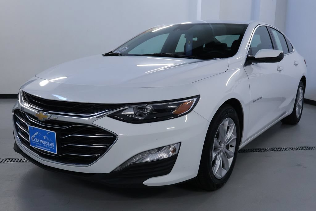 Used 2025 Chevrolet Malibu LT FWD image 3