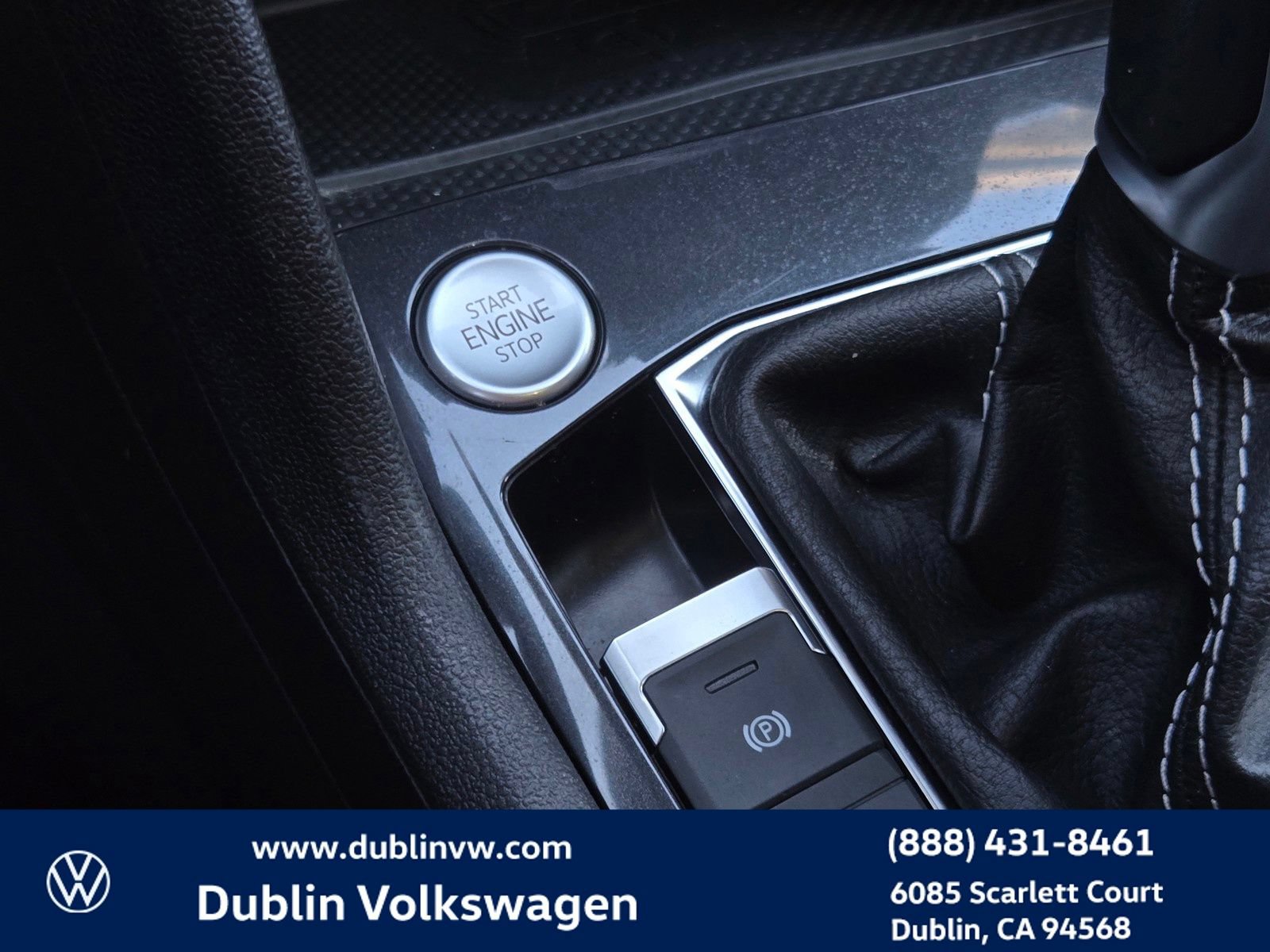 Certified 2023 Volkswagen Tiguan SE R-Line FWD image 18