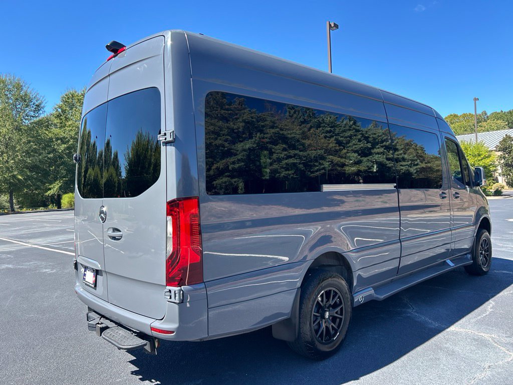 Used 2022 Mercedes-Benz Sprinter 2500 image 20