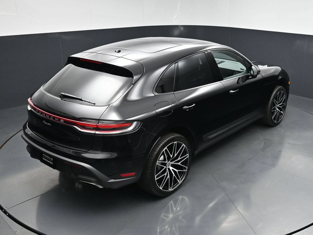 New 2026 Porsche Macan AWD/4WD image 18