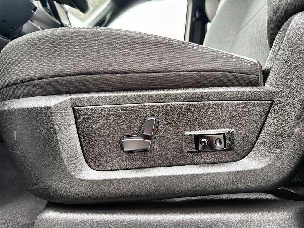 Used 2024 RAM 2500 Big Horn w/ Safety Group image 14