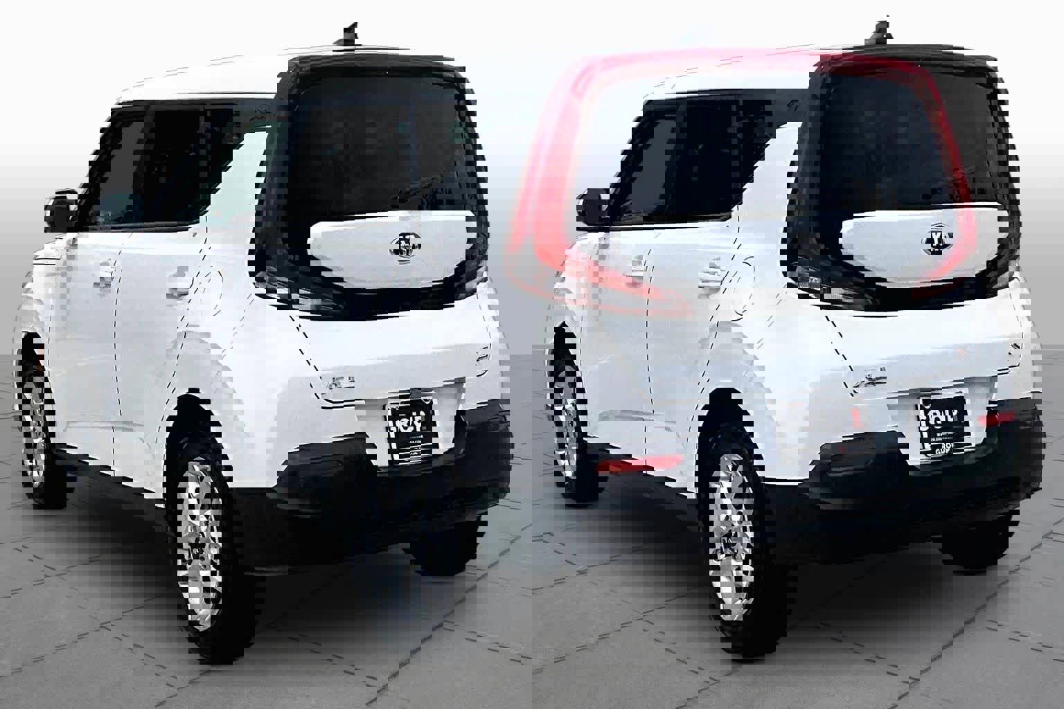 Certified 2020 Kia Soul S image 12