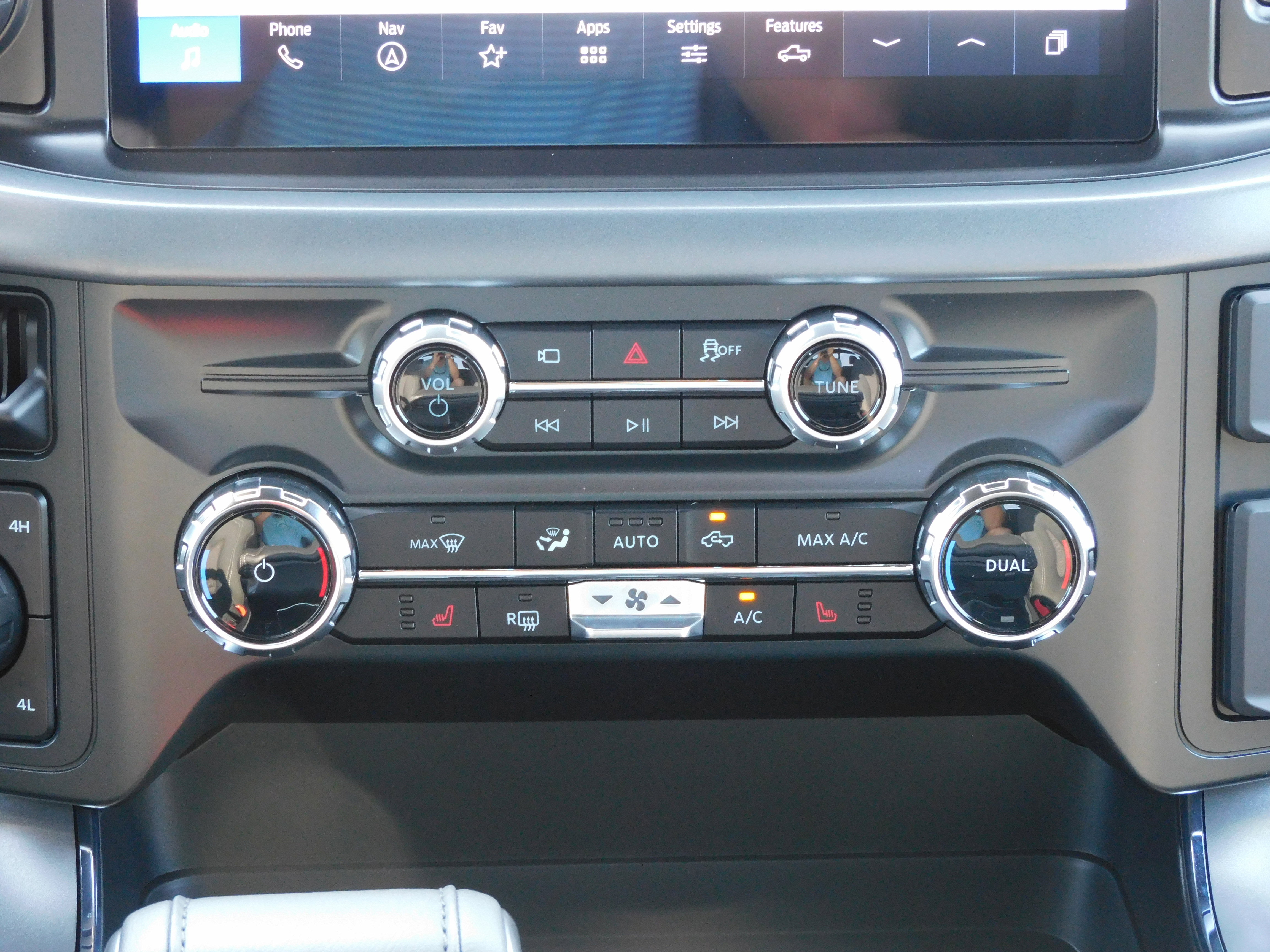 New 2025 Ford F150 XLT w/ Equipment Group 302A MID image 16