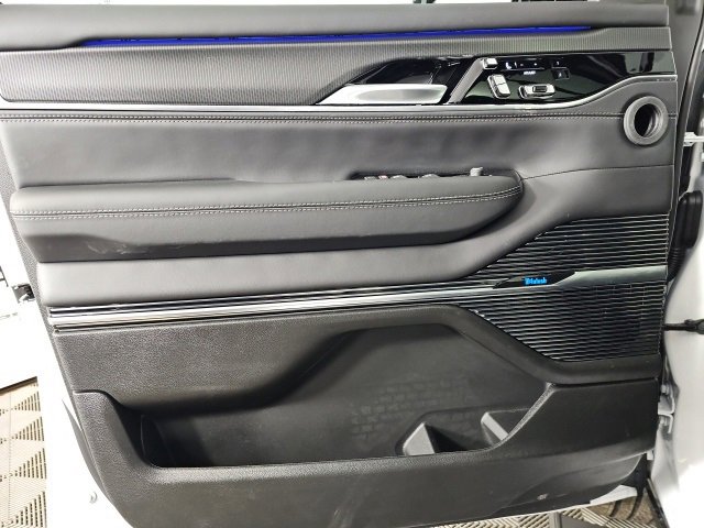 New 2026 Jeep Grand Wagoneer L Summit w/ Premium Group III image 13