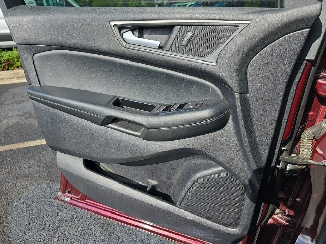Used 2019 Ford Edge SEL w/ Equipment Group 201A FWD image 31