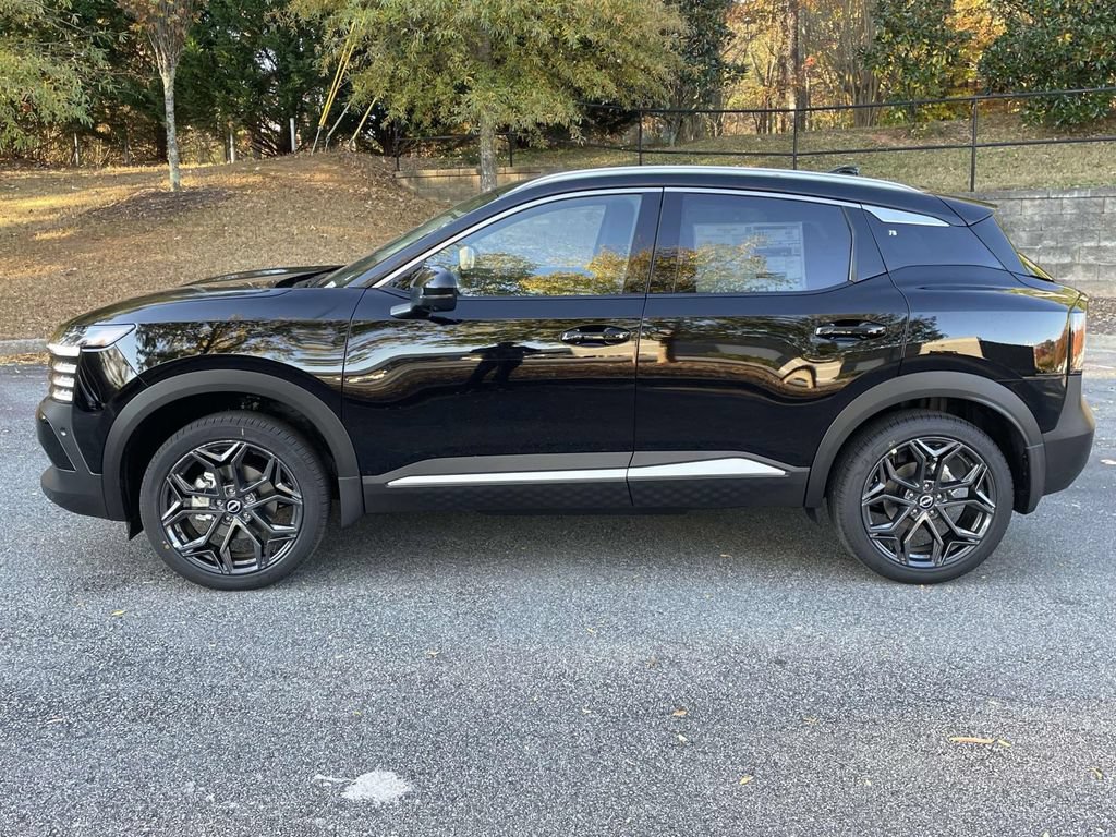 New 2026 Nissan Kicks SR w/ SR Premium Package FWD image 3