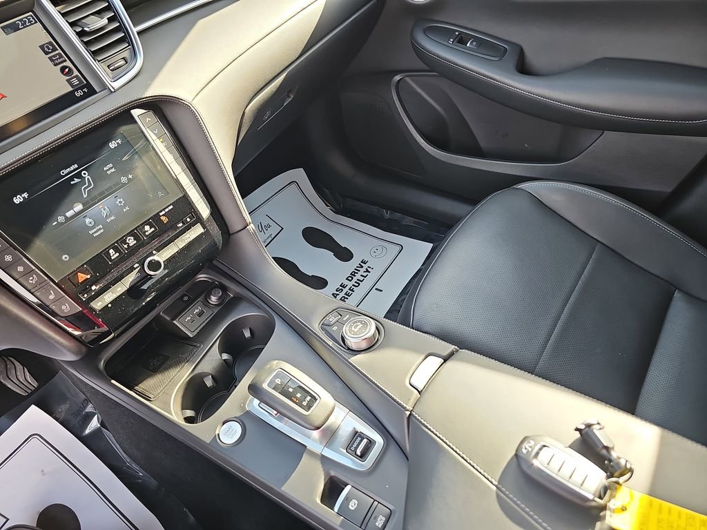 Used 2025 INFINITI QX55 Essential image 29
