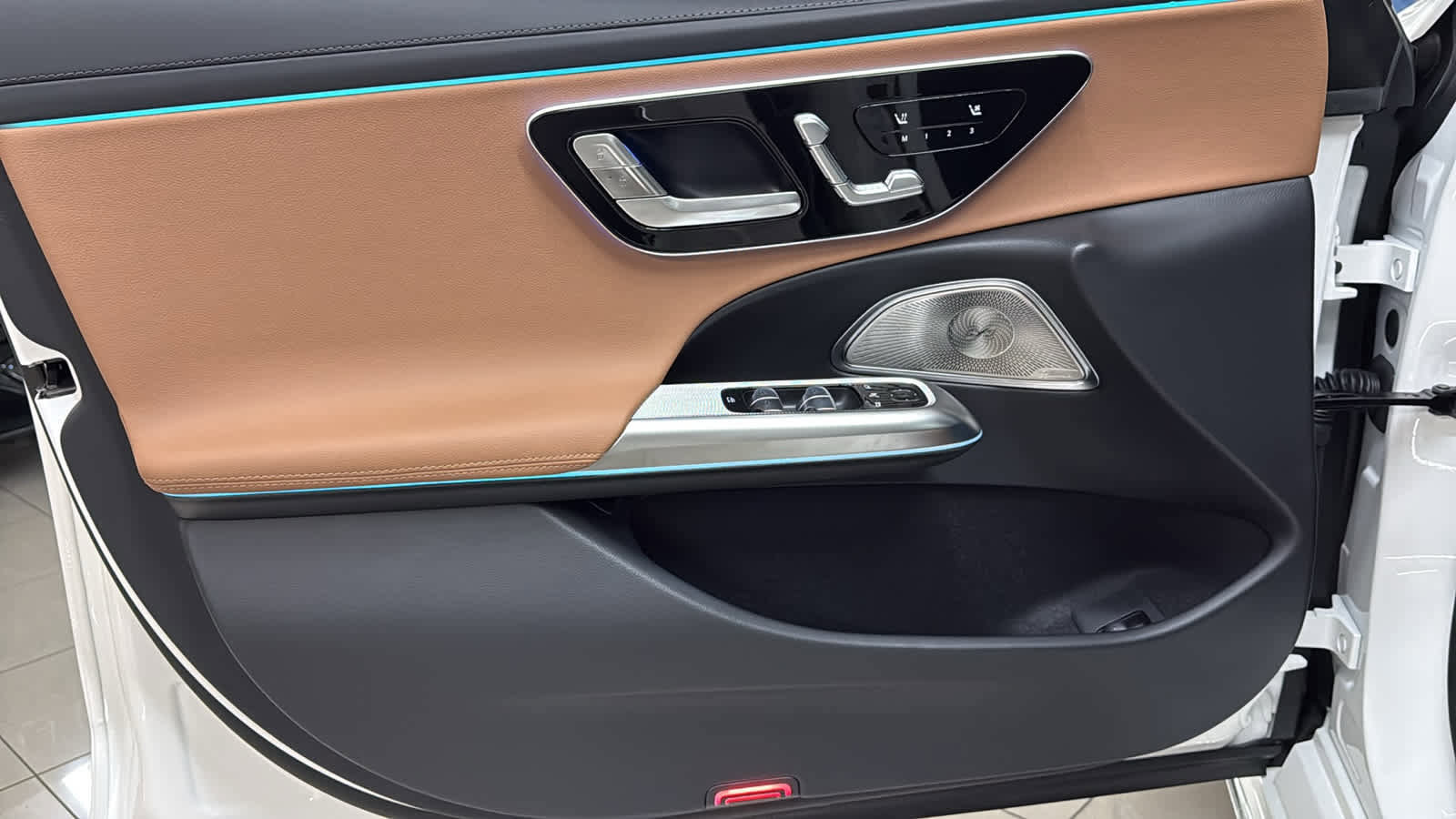 New 2026 Mercedes-Benz E 350 4MATIC Sedan image 15