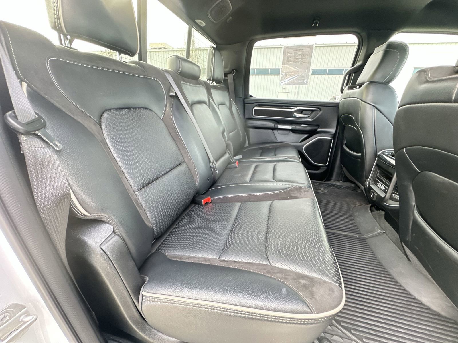 Used 2022 RAM 1500 Laramie w/ Sport Appearance Package AWD/4WD image 27