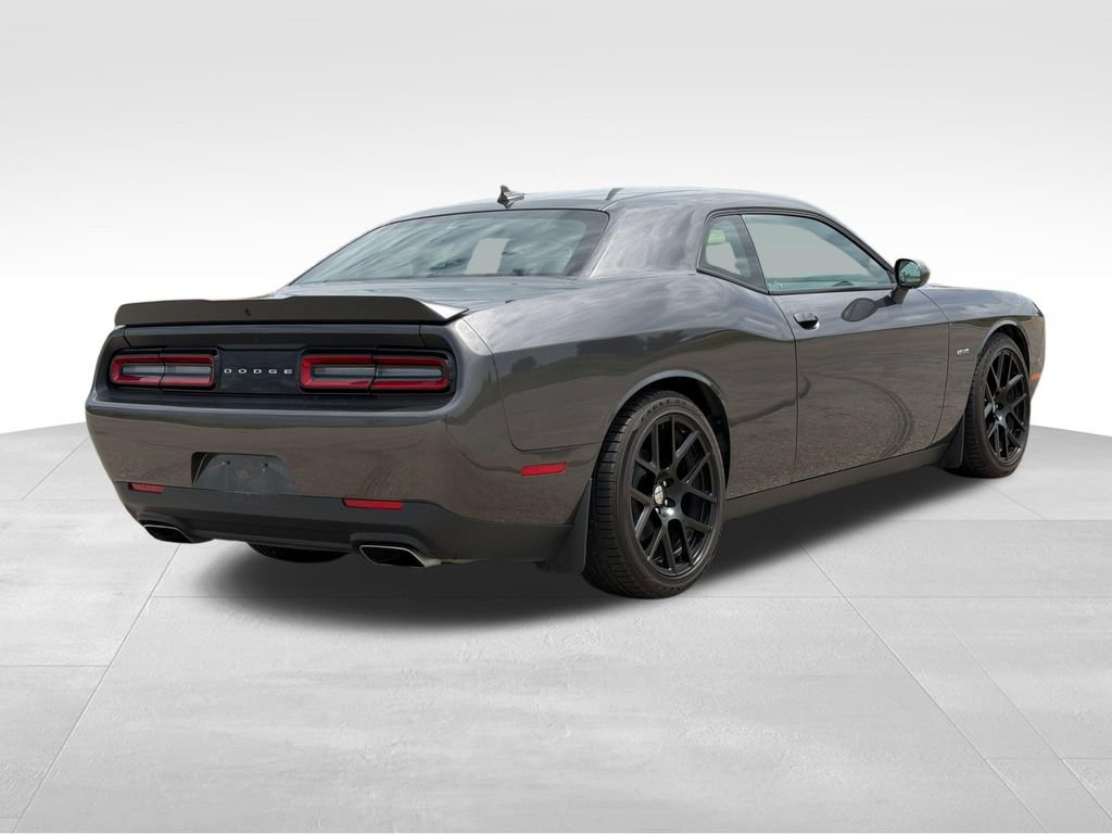 Used 2015 Dodge Challenger R/T Plus RWD image 22