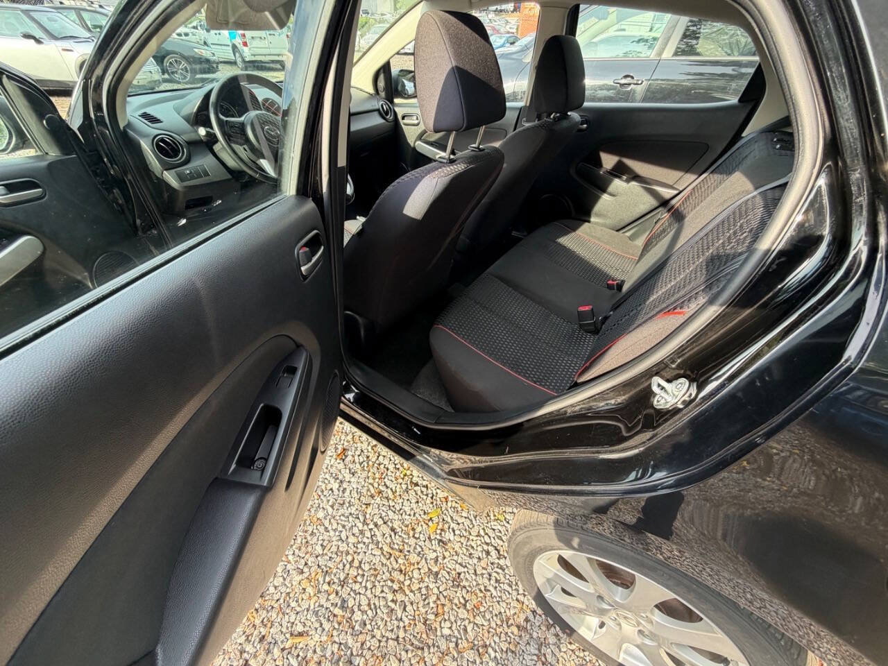 Used 2011 MAZDA MAZDA2 Touring FWD image 15