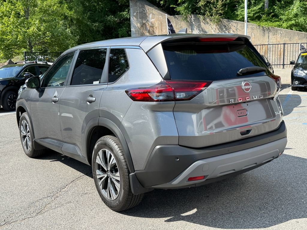 Used 2023 Nissan Rogue SV AWD/4WD image 4