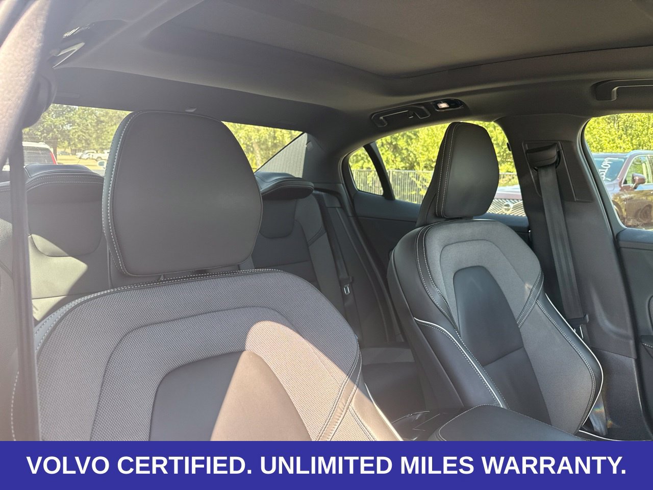 Certified 2024 Volvo S60 T8 Plus w/ Climate Package AWD/4WD image 15