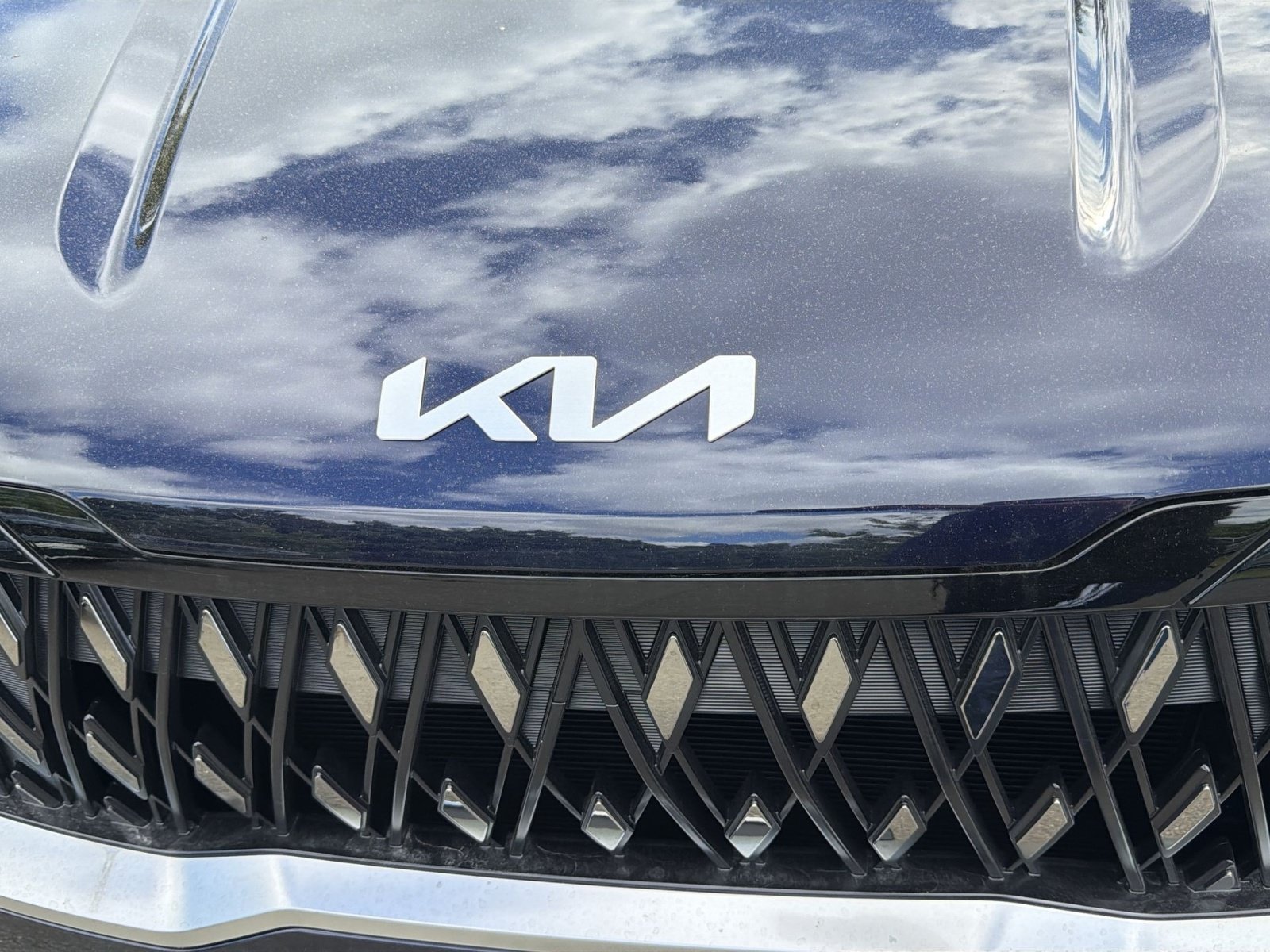 New 2026 Kia Carnival EX FWD image 12