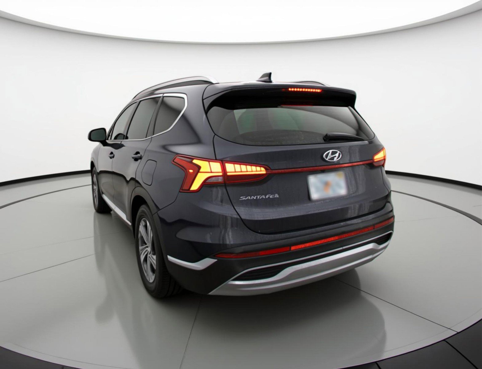 Used 2023 Hyundai Santa Fe SEL w/ Premium Package FWD image 6