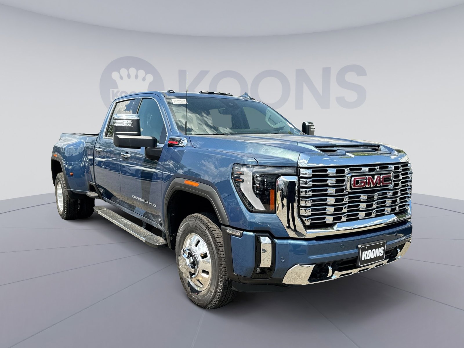 New 2026 GMC Sierra 3500 Denali w/ Denali Reserve Package AWD/4WD image 10