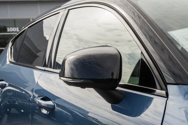 Used 2022 Volvo C40 P8 Recharge Ultimate image 16