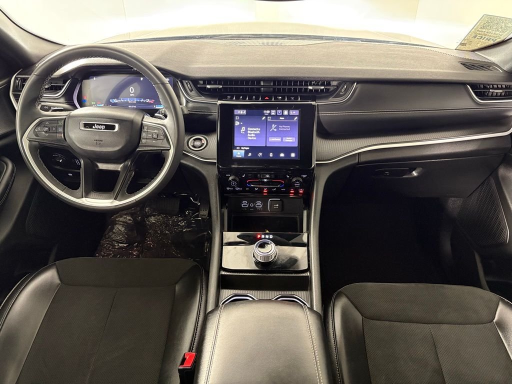 Used 2023 Jeep Grand Cherokee L Laredo AWD/4WD image 38