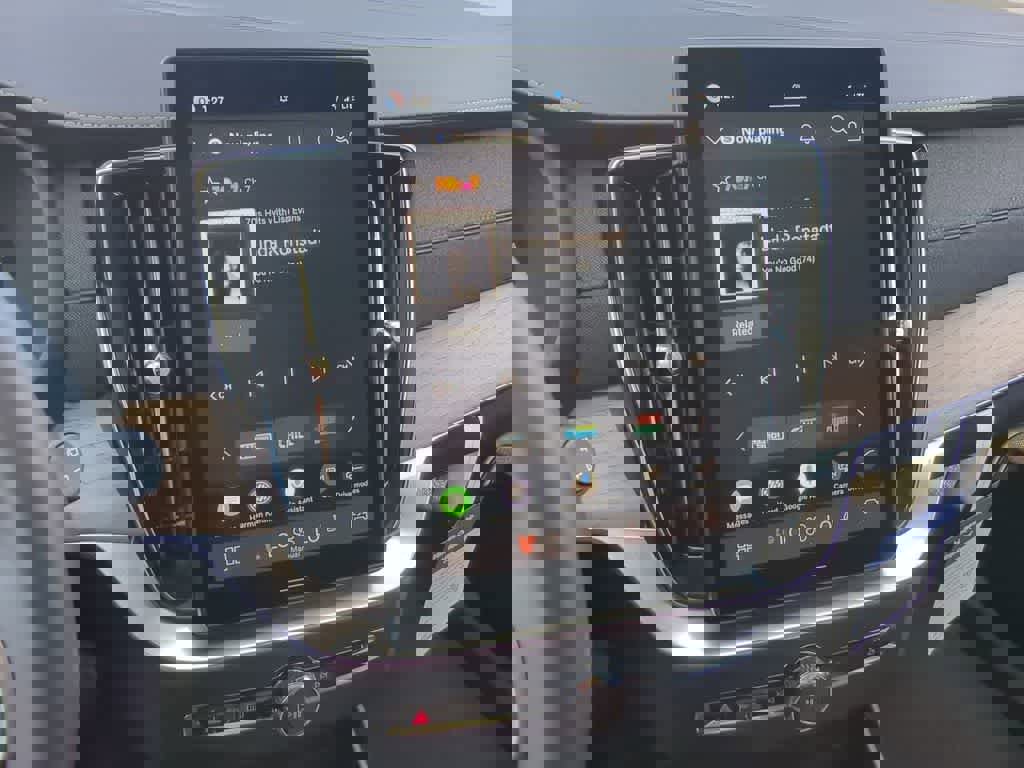 Certified 2026 Volvo XC90 B6 Plus w/ Protection Package Premier image 26