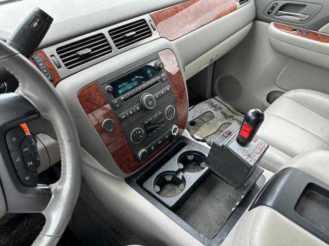 Used 2008 Chevrolet Silverado 2500 LTZ w/ Safety Package AWD/4WD image 28