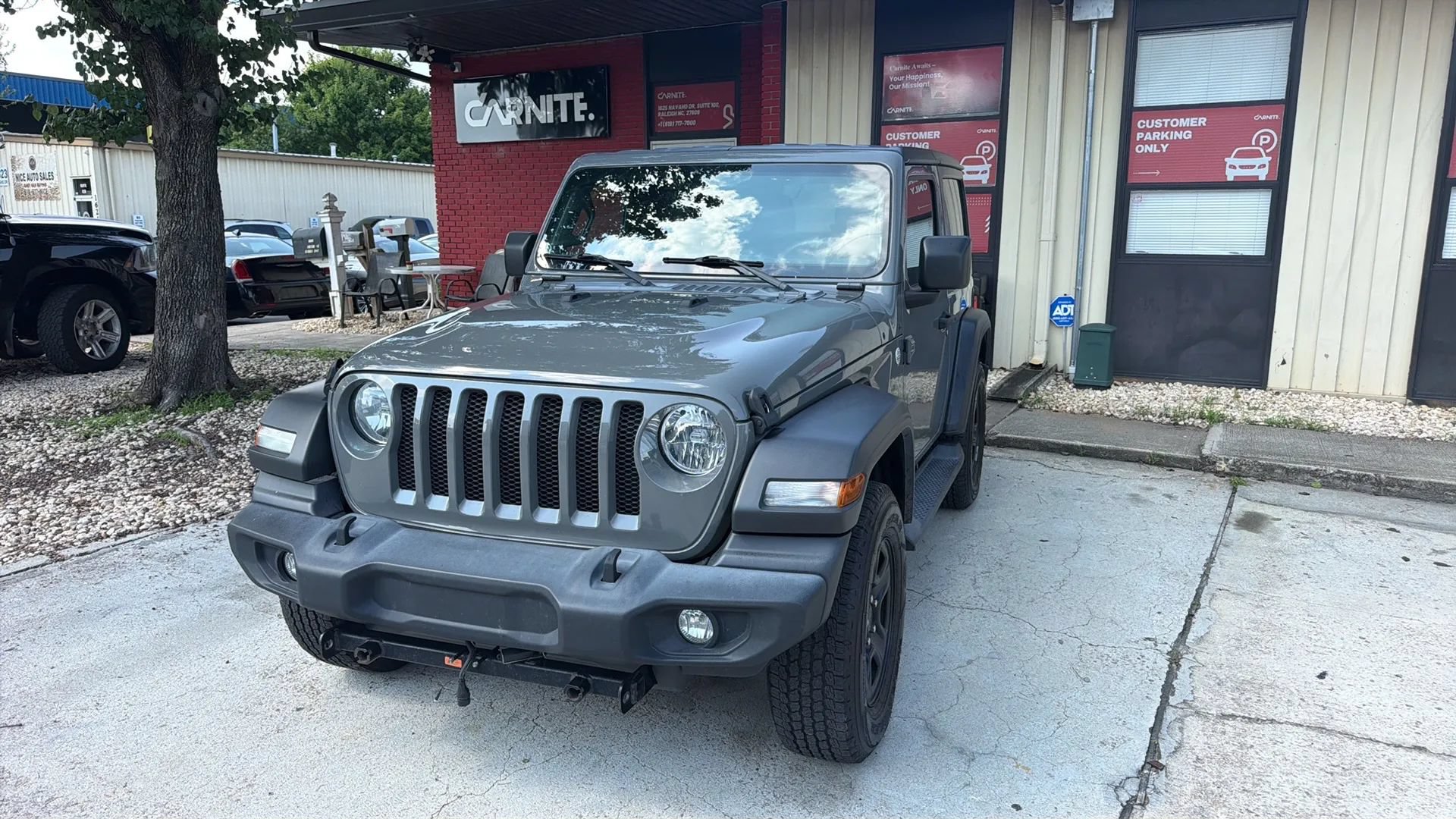 Used 2020 Jeep Wrangler Sport AWD/4WD image 1