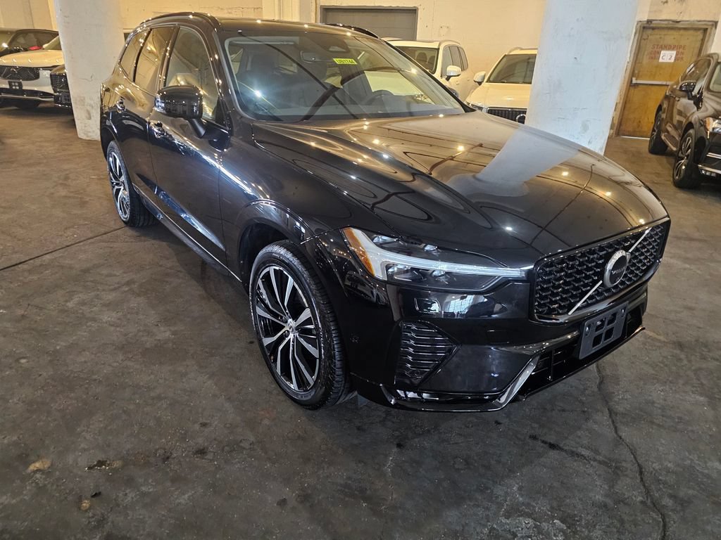 Certified 2023 Volvo XC60 B5 Plus w/ Climate Package AWD/4WD image 5
