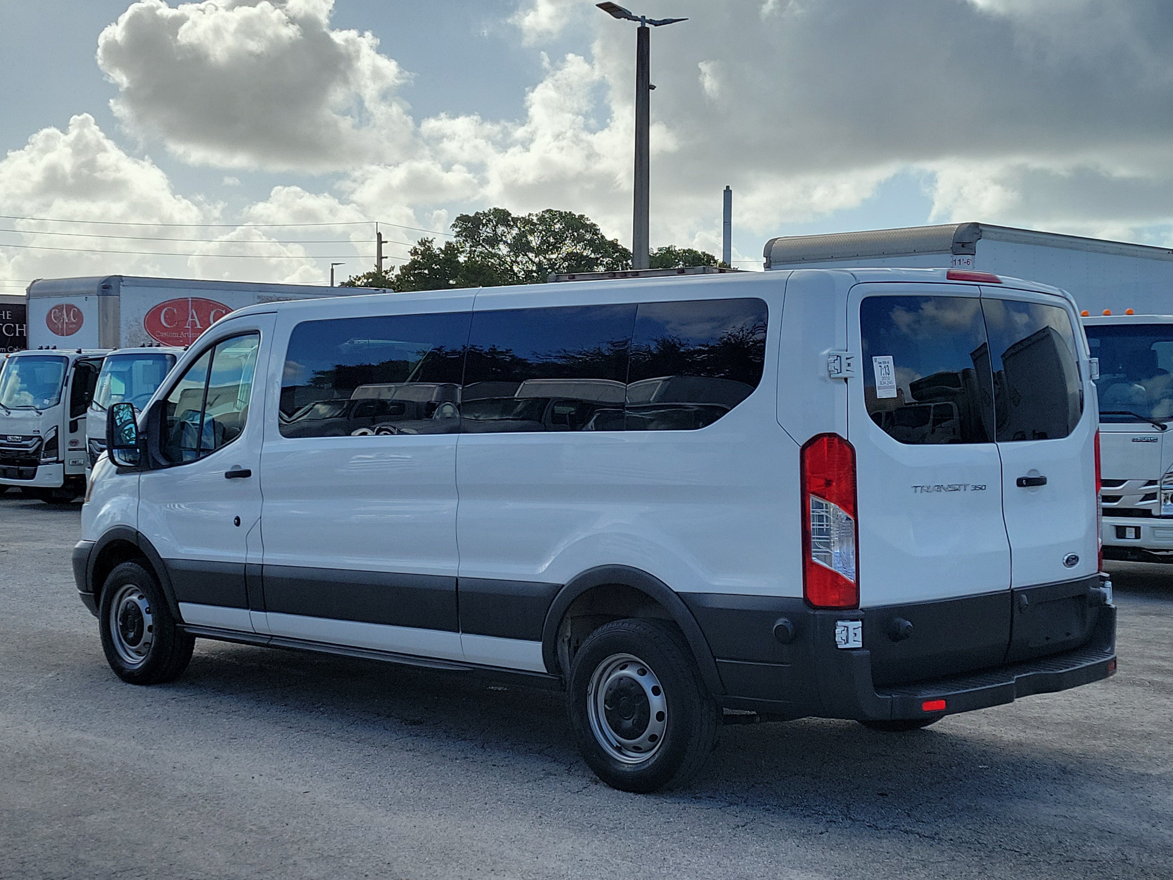 Used 2018 Ford Transit 350 XL RWD image 3