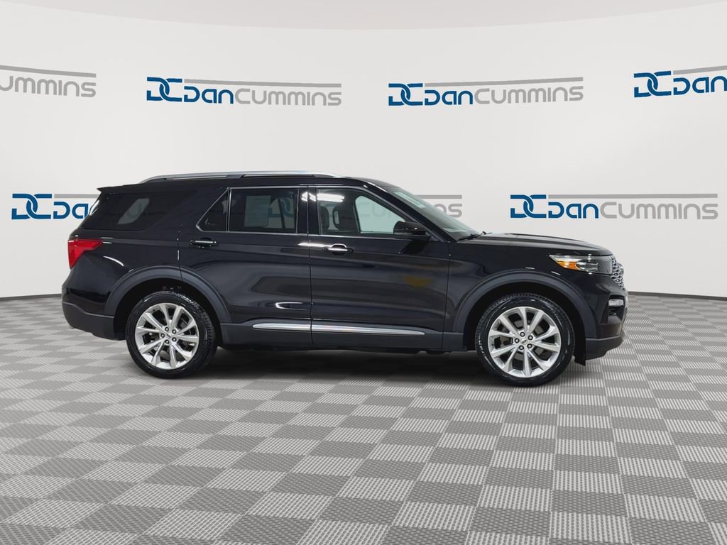 Used 2022 Ford Explorer Platinum w/ Equipment Group 601A AWD/4WD image 2