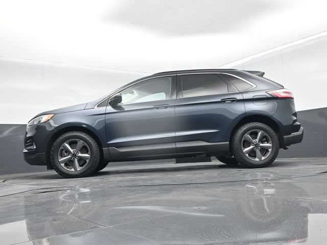 Certified 2022 Ford Edge SEL w/ Sport Appearance Package AWD/4WD image 48