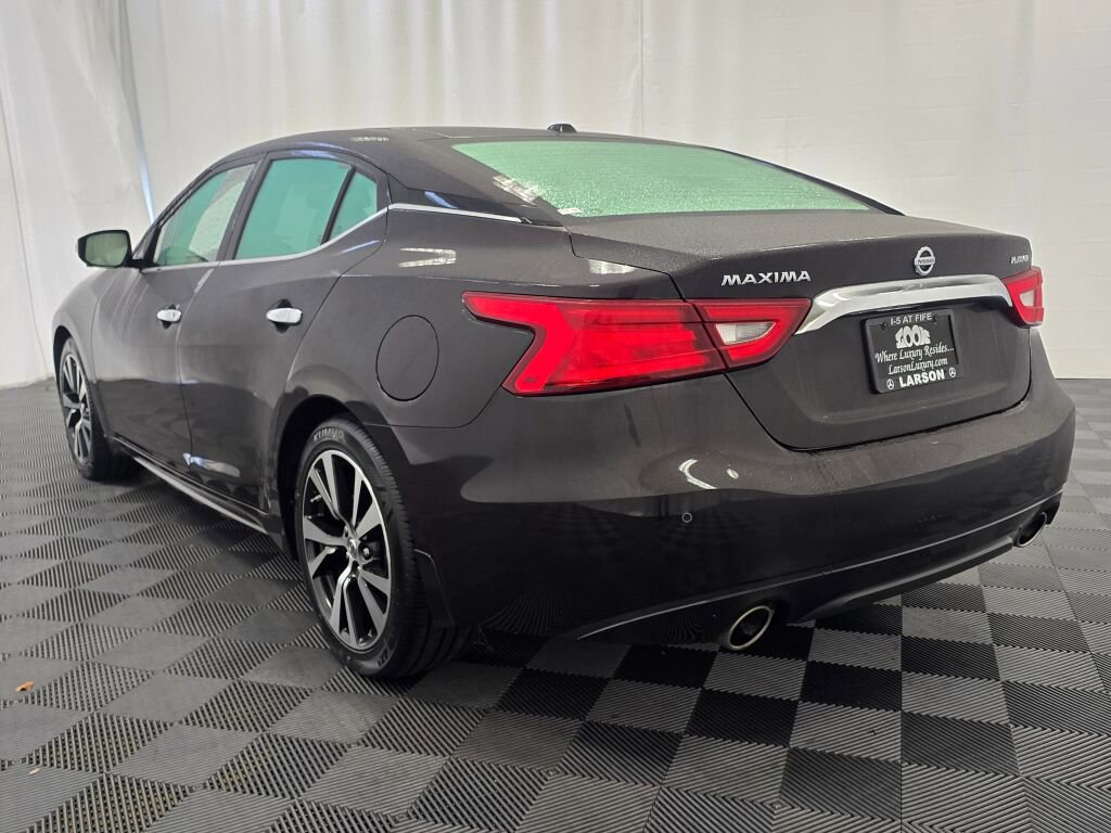 Used 2016 Nissan Maxima Platinum image 4