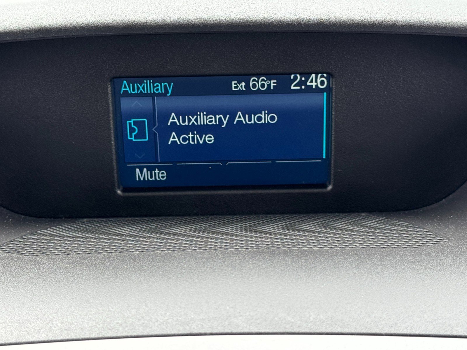 Used 2015 Ford Transit 350 XLT image 21