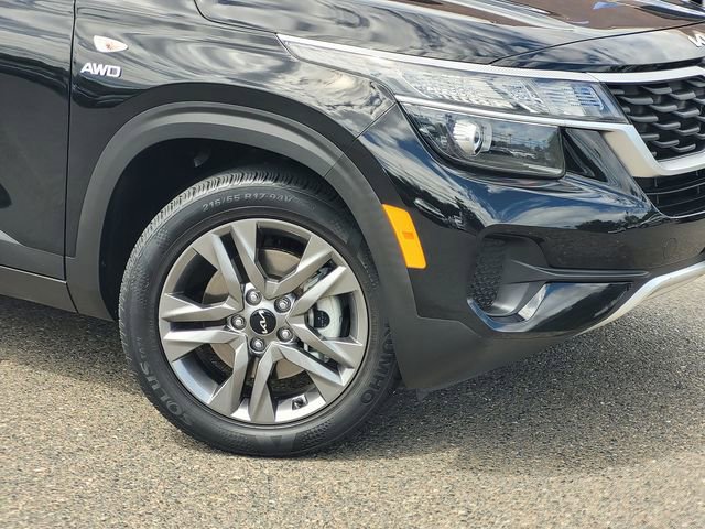 Used 2022 Kia Seltos LX AWD/4WD image 6