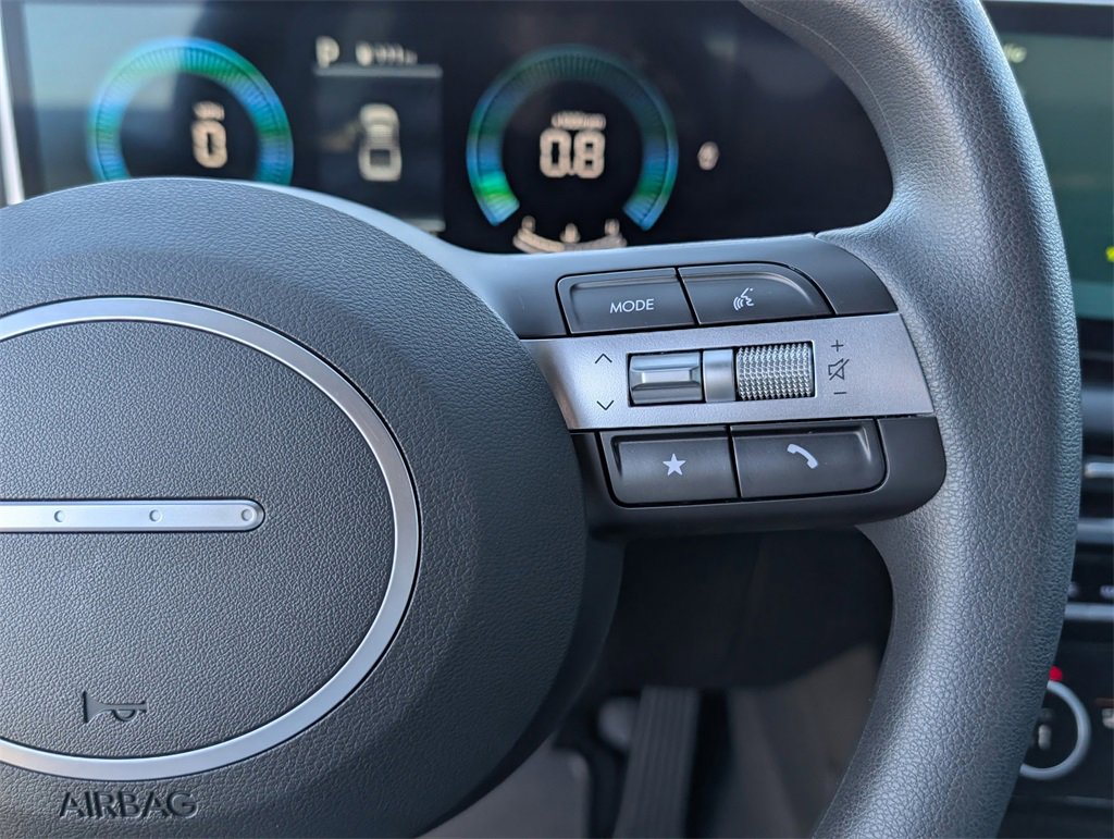 Certified 2025 Hyundai Santa Cruz SEL image 12