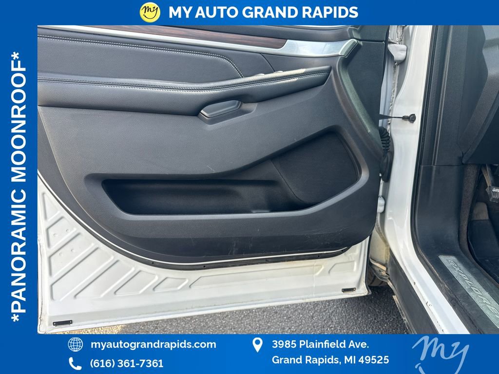 Used 2016 Ford Explorer Limited w/ Equipment Group 301A AWD/4WD image 10