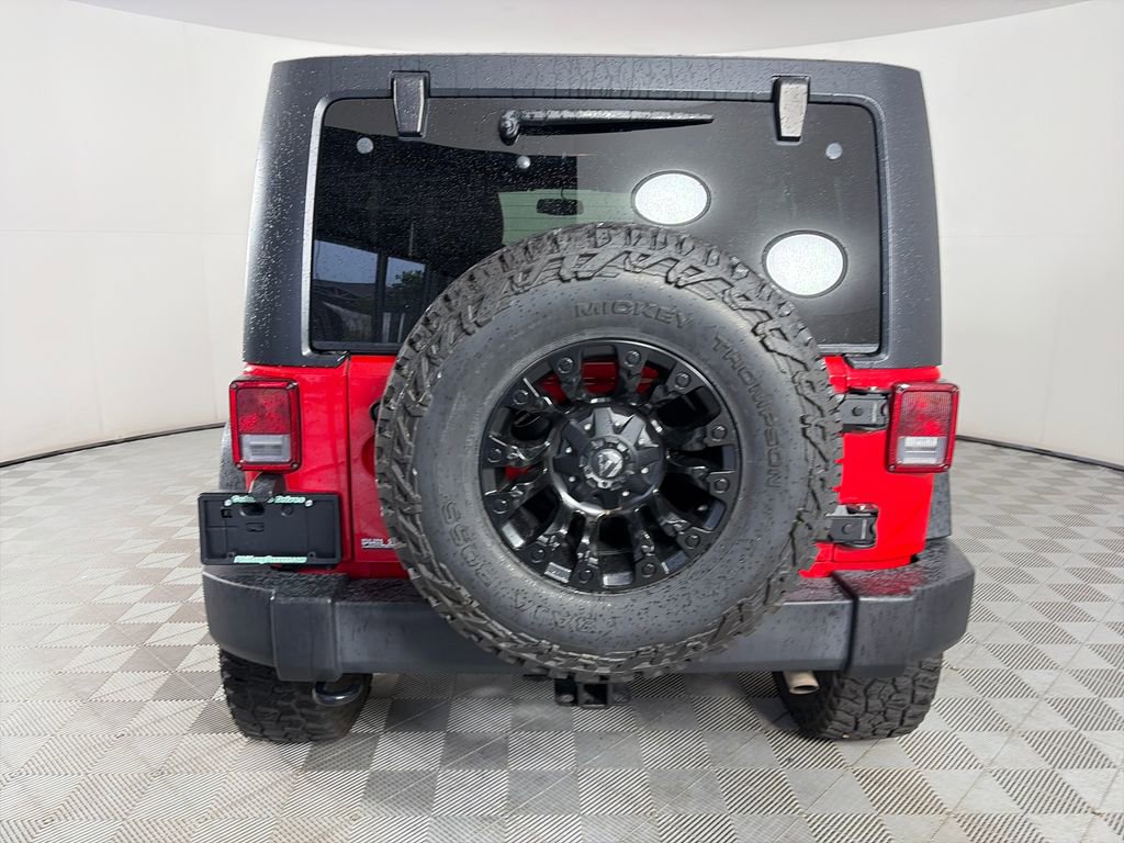 Used 2016 Jeep Wrangler Unlimited Rubicon w/ Connectivity Group AWD/4WD image 6