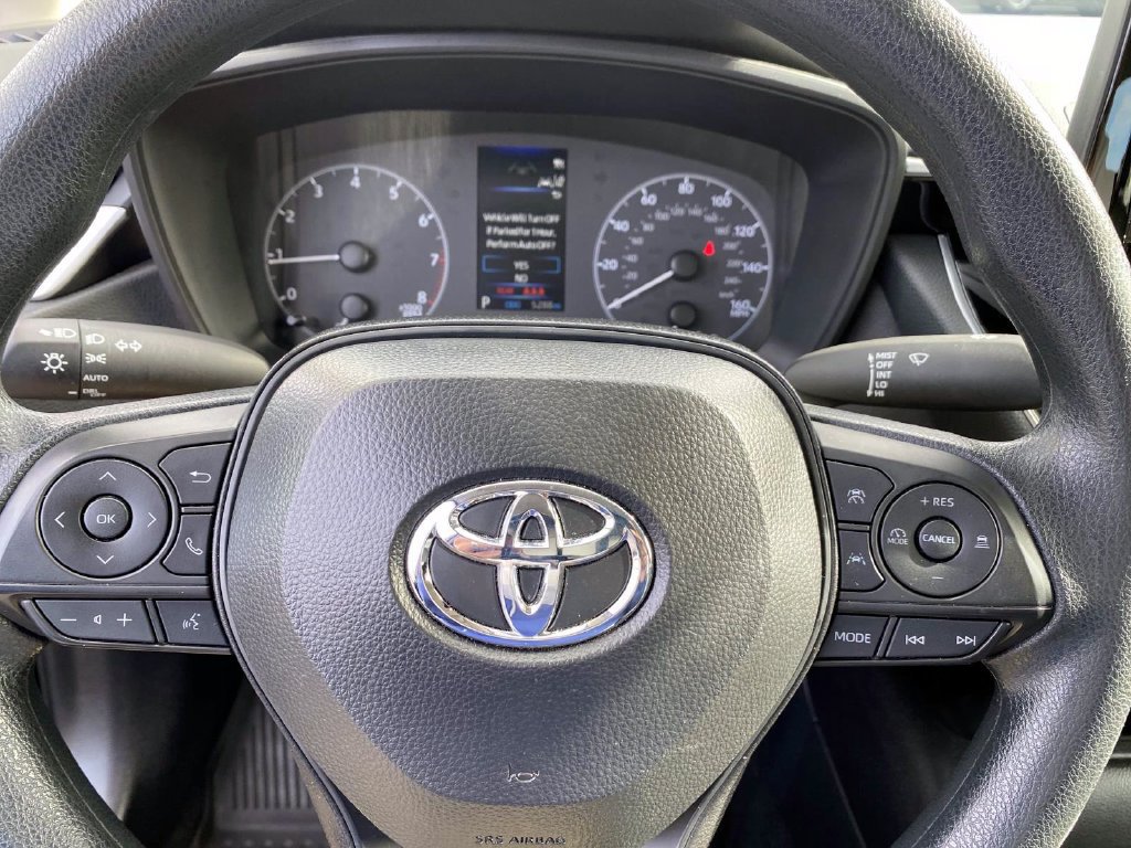 Used 2025 Toyota Corolla LE w/ LE Premium Package FWD image 14